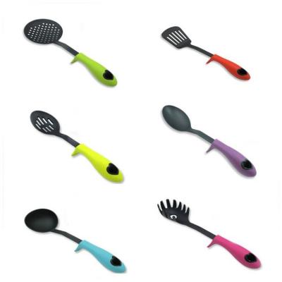 China Stocked Food Grade Heart Shape Colorful Kitchenware Set Nylon Kitchen Utensil Kitchen Tools for sale