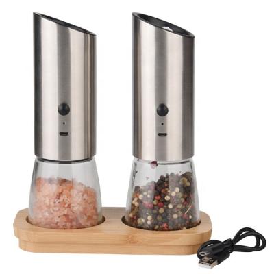 China Professional USB Rechargeable Gravity Spice Salt and Pepper Grinder Set Electric Professional with Bamboo Base for sale