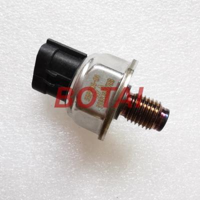 China SENSOR 55PP05-01, 9307Z511A, 1465A034, 8C1Q-9D280-AA, 1497163, 1570.P1, 9664613880 OEM FUEL RAIL PRESSURE SIZE for sale