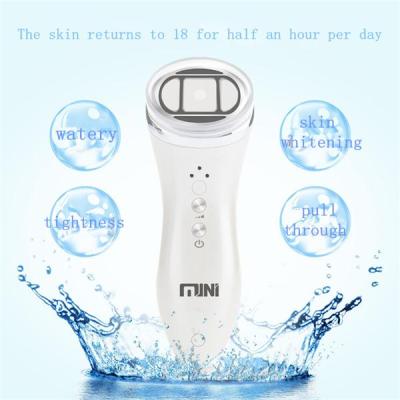 China Skin Tightening Hot Sale LED Skin Tightening Winkle Removal Homeuse Mini Hifu Beauty Device for sale