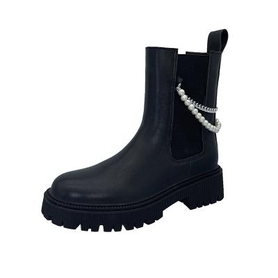 China Top Quality Metal Chain And Pearl Trim Round Durable Widely Used Autumn Boot Shoes Snow Boots Women Booties for sale