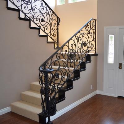 China Security Antique Custom Galvanized Staircase Interior Balcony Wrought Iron Fencing Pictures for sale