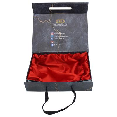 China Recyclable Luxury Hair Extension Box Recyclable Gold Foil Hair Wig Black Paper Bag With Handle Custom Cardboard Box for sale