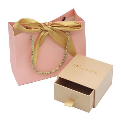 China Recyclable Plain Custom Gold Foil Printed Cardboard Packed Jewelry Box for sale