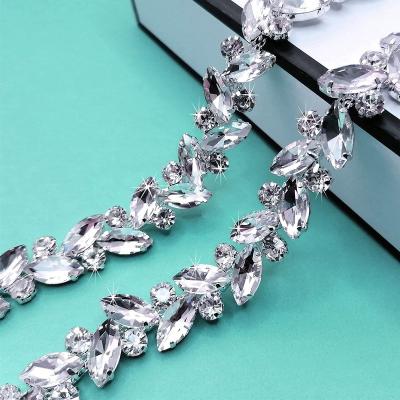 China Flatback Yard Decoration Diamond Crystal Rhinestone Chain Brilliant Rhinestone Decals for Wedding Party and Bridal Decoration for sale