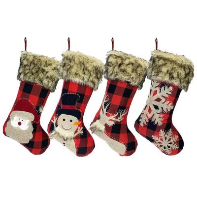 China Red and Black Buffalo Plaid Santa Snowman Reindeer Christmas Stocking Classic Plush Faux Fur Christmas Decoration Supplies Ornament 18