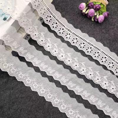 China Design Embroidery Cotton Lace Trim Scalloped White Cotton Lace Trim Flower Eyelet Lace For Apparel for sale