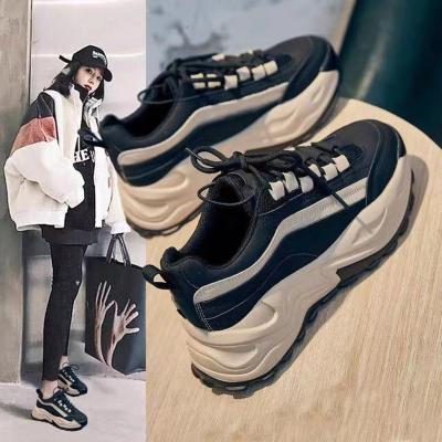 China 2021 lightweight new fashion soft non slip sneakers for sale