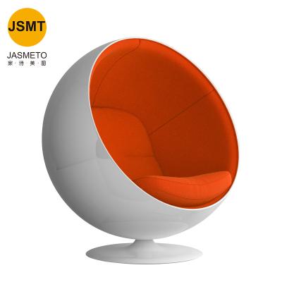 China Mid Century Designer Famous Modern Lounge Classic Eggshell Ball Chair Rotating Fiberglass Rotating Outdoor Chair for sale