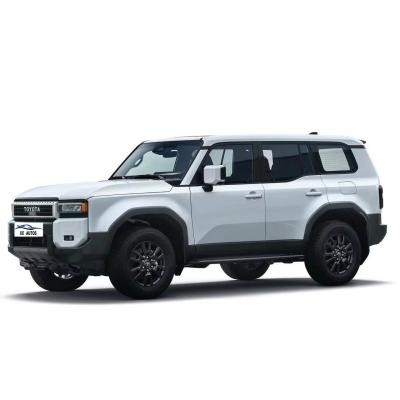 中国 2024 トヨタ・プラド ハイブリッド 左方向 ドバイ 中古車 販売のため