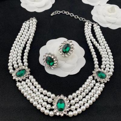 China CLASSIC 2022 New Design Luxury Pearl Green Gemstone White Crystal Jewelry Set Bridal Jewelry Set for sale