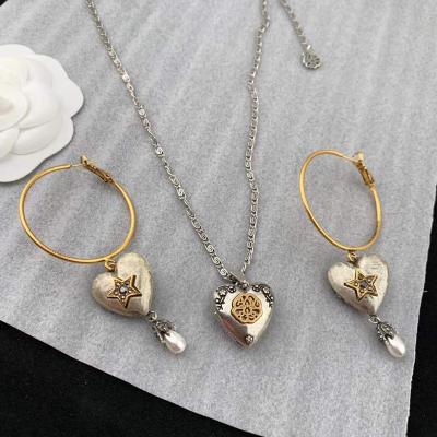 China 2022 New Design MQ FASHIONABLE Luxury Vintage Heart Circle Pendant Earring And Necklace Set Women Jewelry Set for sale