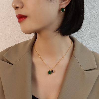 China Fashion Trendy Green Irregular Pendant Women's Elegant Jewelry 18k Gold Titanium Steel 18k Gold Necklace And Earring Sets for sale