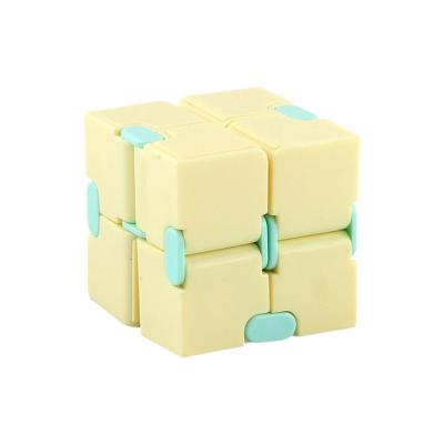 China Wholesale ABS Comfortable Touch Gear Portable Infinite Magnetic Professional Cube for sale