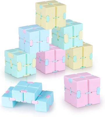 China Magic Square Cube Flip Cube Desktop Puzzle Unlimited Decompression Toy Four Corner Maze Toy in ABS Shaking Person for sale