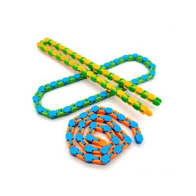 China High Quality Comfortable ABS Click Snake Wiggle Toy Sensory Magic Toys Wacky Tracks For Kids for sale