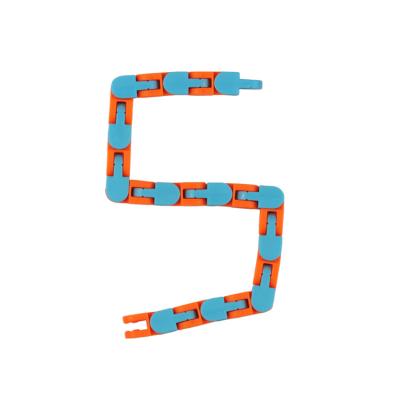 China New 2021 Wholesale 2021 Low Price ABS Sensory Tracks Toy Snake in Shape Chain Bike Cube Puzzle Toy Wacky Magic Snake Puzzles Cube for sale