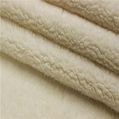 China 300D/576F Polyester Sherpa Suede Fabric Circular Knitting Pakistan Market Used For Garment And Jacket Lining for sale