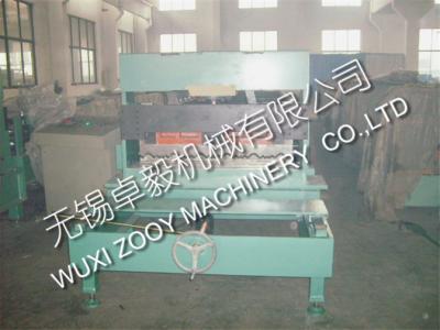 China Aluminum Sheet Roof Panel Roll Forming Machine with post Cutting 15m/min for sale