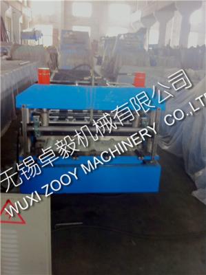 China Metal Corrugated Sheet Cladding Roof Panel Roll Forming Machine With Hydraulic Station for sale