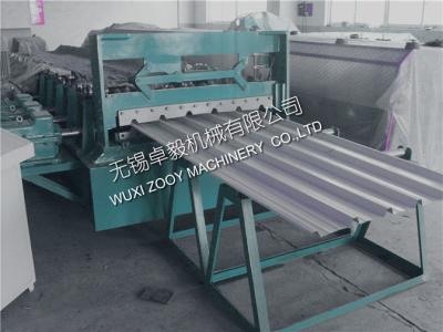 China PPGI / Aluminium Roof Panel Roll Forming Machine for sale