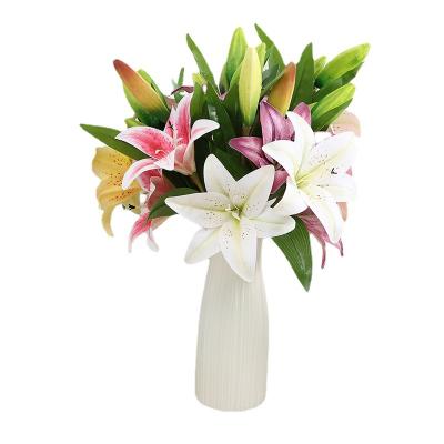 China Natural Touch Simulation Lily Two Flowers One Bud Hot-selling Simple Feeling Good Flowers Home Outdoor Decoration Artificial Flowers Lily for sale