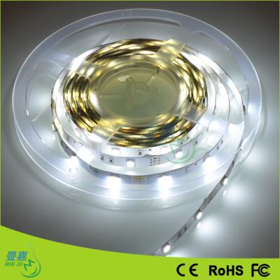 China Luces de tira al aire libre interiores de SMD2835 Dimmable LED con 2 años de garantía en venta