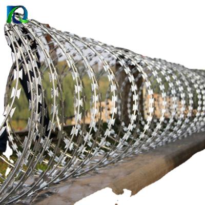 China Good Prison Price Concertina Galvanized Razor Barbed Wire Length Per Roll for sale