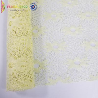 China Anti-Static Polyester Mesh Fabric Roll Mesh Popular Sunflower Flower Lace Flower Wrapping for sale