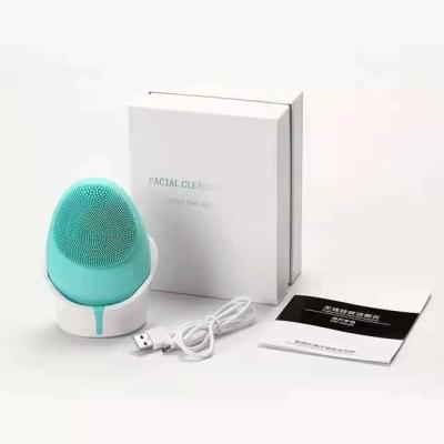 China Acne Treatment Mini Electric Deep Pore Cleansing Brush Silicone Sonic Vibration Facial Cleanser for sale