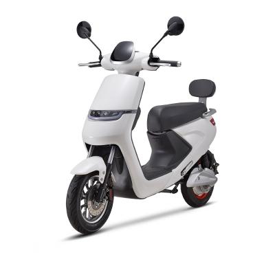 China VIMODE Unisex Retro Classic Vespa 1500W Electric Scooter For Adults for sale