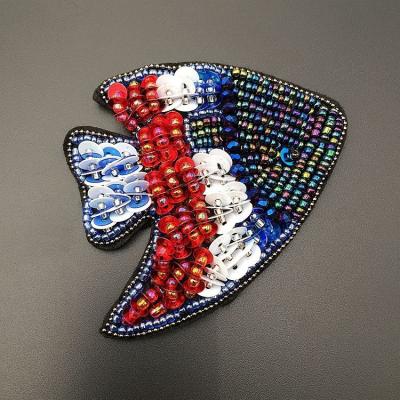 China Handmade Rhinestone Bead Fish Sew On Applique Apparel Embroidery Badge Patch Beaded Fish Patches For Jackets for sale