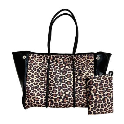 China Water Resistant X Large 3 Piece Neoprene Tote Bag With Side Pockets Womens Tote Bag Cheetah For Beach for sale