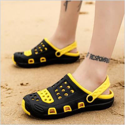 China Steel Toe 2022 New Summer Couples Hole Shoes Shape Soft Bottom Breathable Slippers Outdoor Sports Beach Sandals for sale