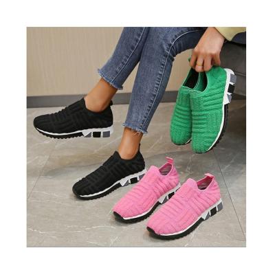 China 2022 Comfortable Fashion Trend Towel Slip On Shoes Plus Large Size Style Woman Design Woman Fitness Walking Sneaker Fashion for sale