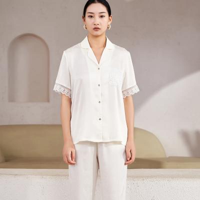 China New Fashion Customized Breathable Can Be Worn Outside Sexy Luxury Ice Satin Pajamas Women's Silk Sleepwear Sleepwear for sale