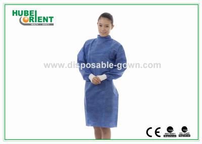 China Vestido de isolamento cirúrgico de uso único SMS certificado CE/ISO13485 para prevenção de partículas à venda