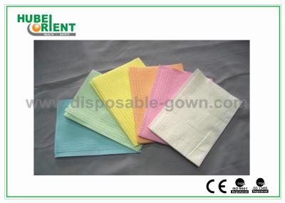 China Certificado CE ISO del delantal dental desechable con material PE recubierto de tejido, 39 * 68cm en venta