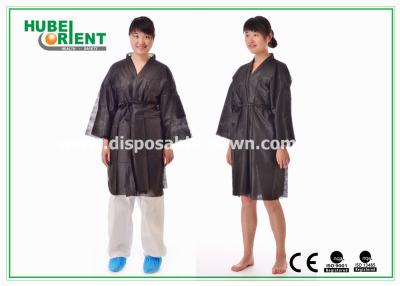 China Ropa de baño desechable de polipropileno no tejido suave transpirable para sauna de spa en venta