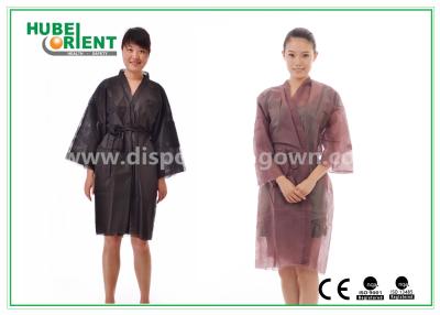 Chine Vêtement kimono jetable respirant Vêtement de sauna non tissé Centre de beauté en utilisant à vendre