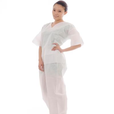 Chine Antibactérien 45g/m2 SMS équipement de protection médical jetable avec chemise et pantalon en milieu médical à vendre