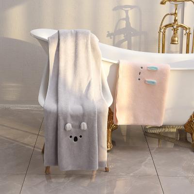 China Sustainable Hot Selling Bathroom Essential Goods 70*140cm Super Absorbent Coral Fleece Bath Towel for sale