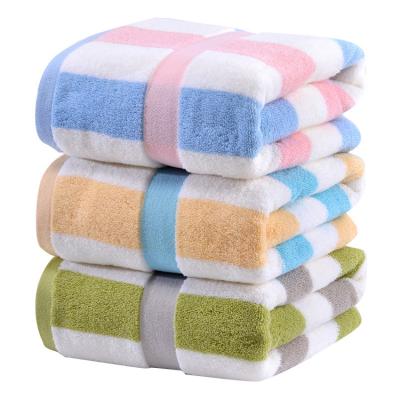 China Custom Cotton Bath Towels Stripe Jacquard Yarn Dye Jacquard Woven QUICK DRY Bath Towel for sale