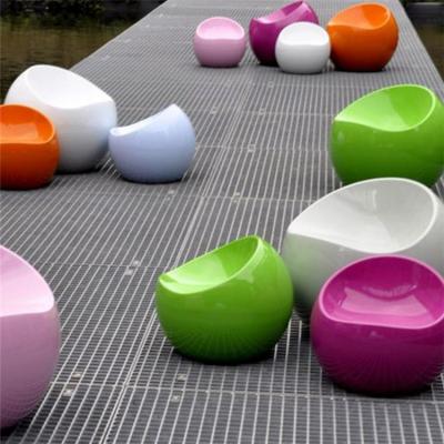 China Garden Set Colorful Exterior Decorations Around Shaped Fiberglass Laying Seat for sale