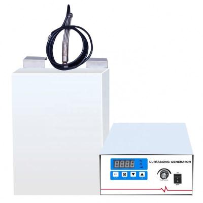 Chine Capacité 180L Nettoyeur à ultrasons immersible 1800W Puissance 40/28 KHz Fréquence pour le nettoyage industriel à vendre