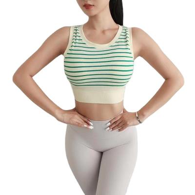 China Breathable OEM Hot Selling Seamless Striped One Piece Sports Crop Tops Women Trendy Shock Resistant Outdoor Running Fitness Yoga Bra for sale