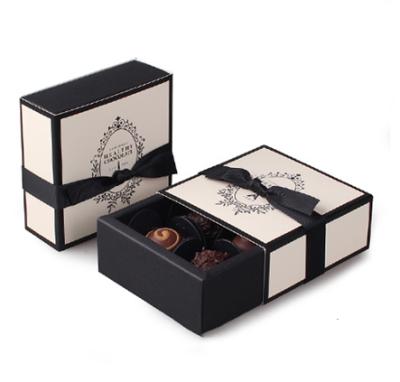 China Custom Biodegradable Chocolate Box for sale