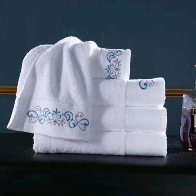 China Compressed White Egypt Cotton Towels Luxury Plain Weave Bath Towel Set for sale