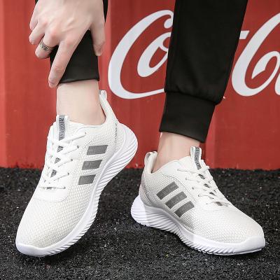 China Fashion trend men's lightweight running shoes and outdoor sports shoes with thick soles in spring for sale