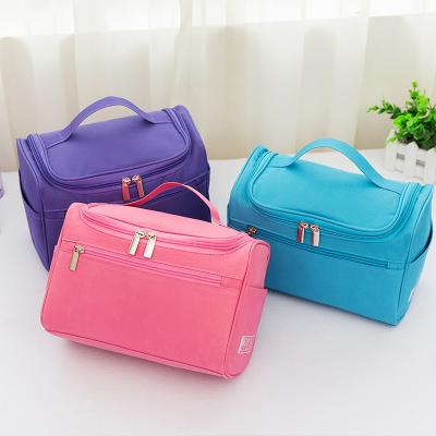 China Hanging Polyester Toiletry Bag With Hook Cosmetic Bag for sale